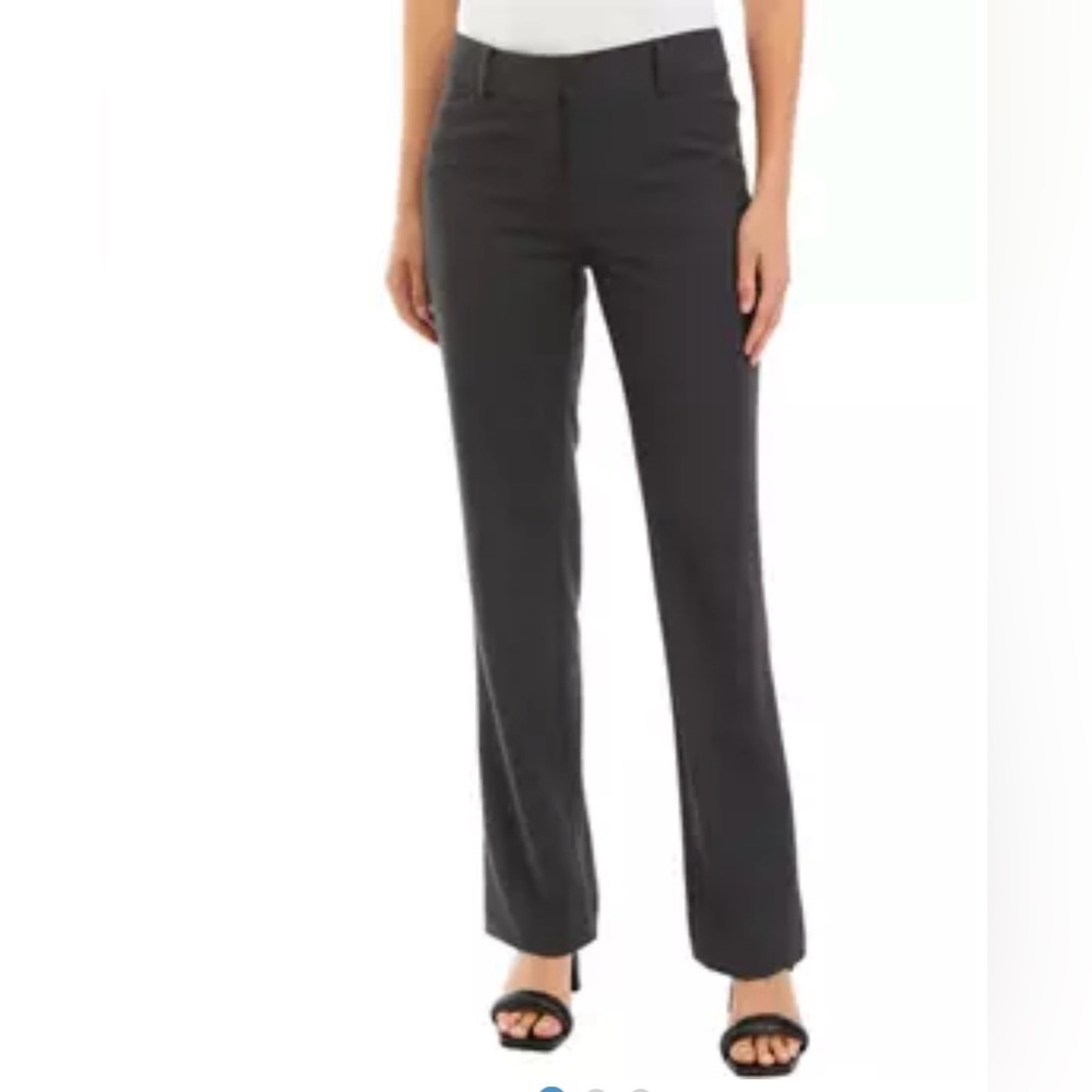 The limited women’s‎ size 10 Drew fit flare leg trousers